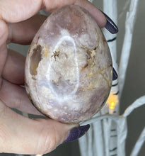 Load image into Gallery viewer, Flower Agate Egg
