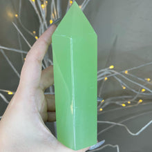 Load image into Gallery viewer, XL Green Calcite Tower (Very Rare!)
