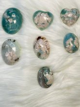 Load image into Gallery viewer, Blue Green Flower Agate Palm Stones
