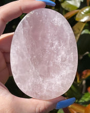 Load image into Gallery viewer, Rose Quartz Bowl/Dish
